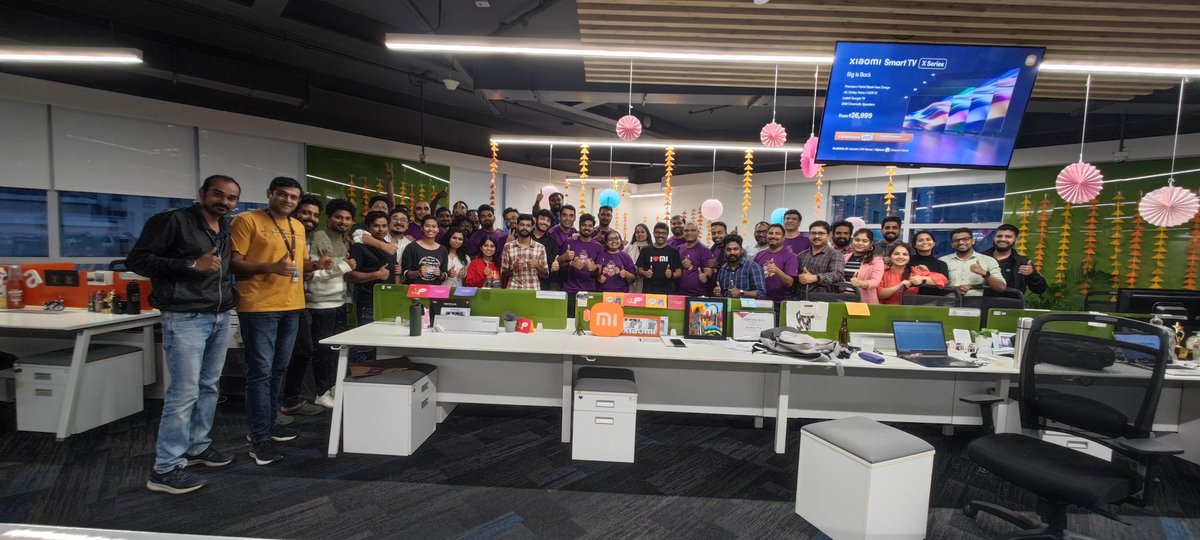 batchumalli's tweet image. Another glimpse of the happiness and colors flowing around in Xiaominions &amp;amp; Xiaomi India Office.🎨🎊

Wishing everyone a Dhamakedaar Dhanteras &amp;amp; Happiest Diwali! 💥🎉

#DiwaliWithMi ❤ #TechSeSmartDilSeSmart