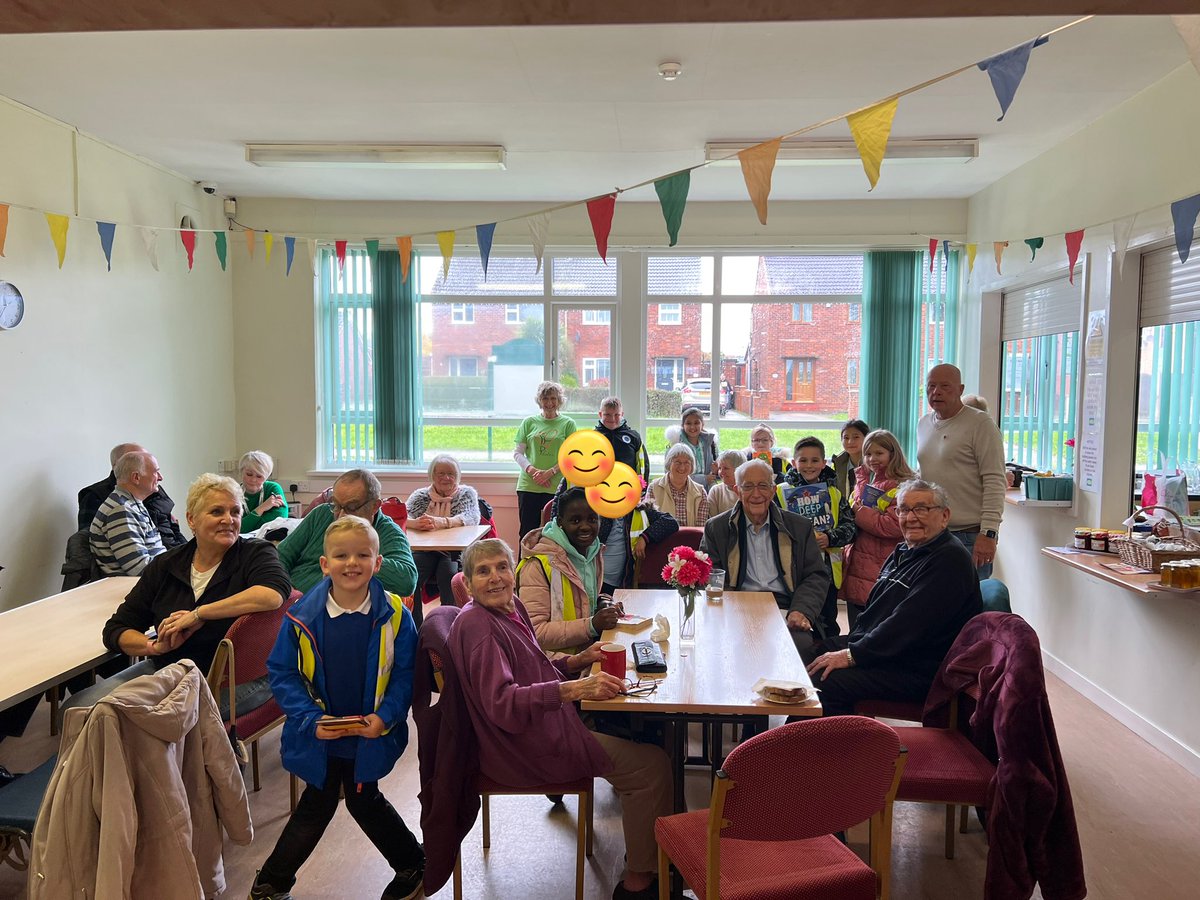 MissGreenBSJS's tweet image. A lovely morning at the community centre; reading, learning &amp;amp; communicating 🫶🏽 Our well-being ambassadors went to the Bill Chafer Centre to socialise with the community - we learnt so much from a different generation @badsworth1 @BramleyJunior