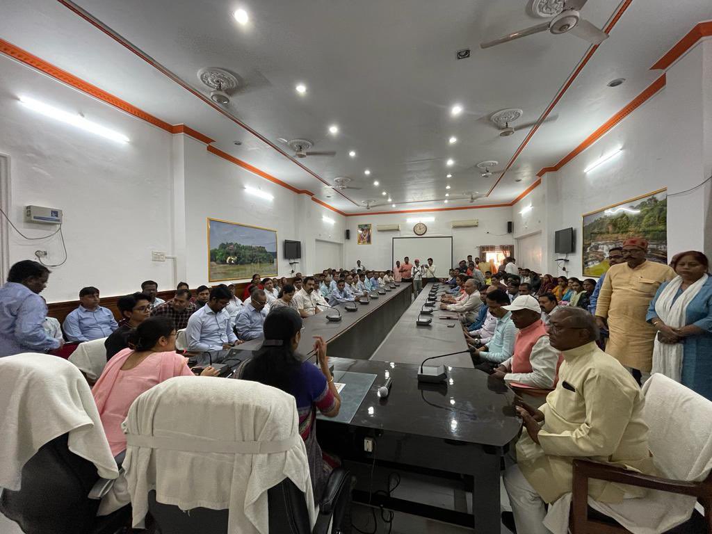 Anupriya Patel tweet media