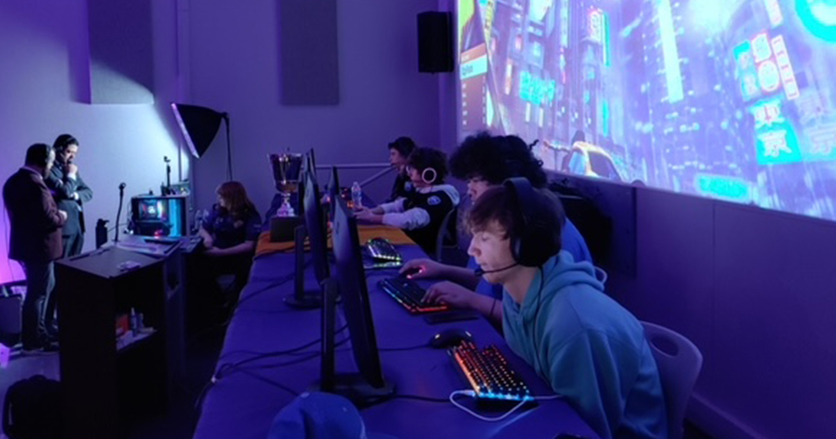 The Alabama High School Athletic Association (AHSAA) has named UNA as the site of the Spring 2024 home of the statewide Esports competition, an event that will bring high school students and coaches from dozens of high schools from across Alabama. 

👉una.edu/pressroom/2023…