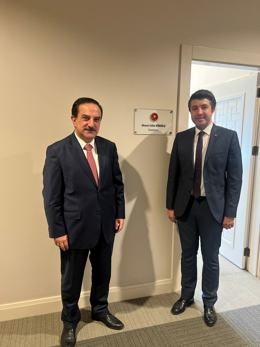 Ankara heyetimiz tekrar Ankara yoluna düşerek <a href="/ZabitaTF/">Türk Zabıta Teşkilatı</a> başkanı <a href="/abdkarabudak/">Abdurrahman KARABUDAK</a> başkanımız ile birlikte Cumhurbaşkanımızın Başdanışmanı <a href="/aselimkoroglu/">Ahmet Selim Köroğlu</a> ile görüşerek biz
"Şirket İşçisi Zabıtaların" kadro sorununu anlatarak gerekli çözüm için görüşmüştür

<a href="/isikhanvedat/">Prof. Dr. Vedat Işıkhan</a> <a href="/AhmetAYDIN_02/">Ahmet AYDIN</a>