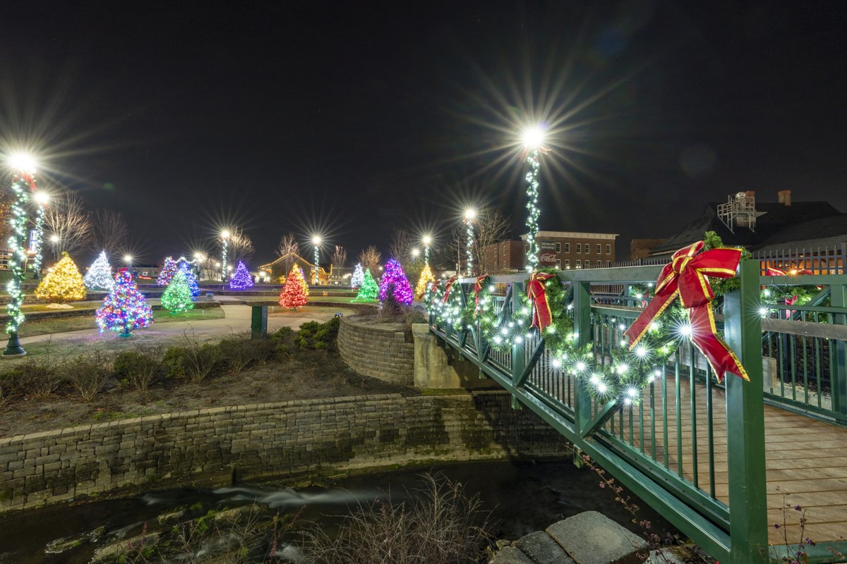 Candy Land Christmas is right around the corner! Trees will be up for decoration in a couple of weeks and our Grand Lighting Ceremony will be Saturday, November 25th at 6:30 pm in King Commons.

Plan now and kick off the Christmas season in style in your favorite mountain town 🎄
