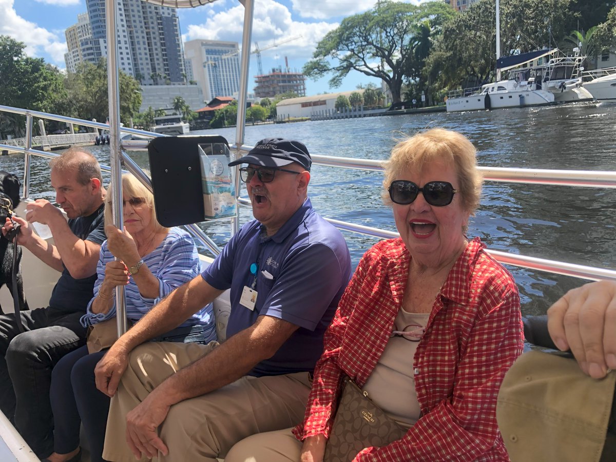 Another gorgeous day in Fort Lauderdale as our residents enjoyed a boat ride on the New River, after tooling around the Historic Stranahan House Museum Fall Craft Fair! #johnknoxvillageofflorida #activeseniorliving #seniorlivingcommunity #lifeplancommunity #fortlauderdale