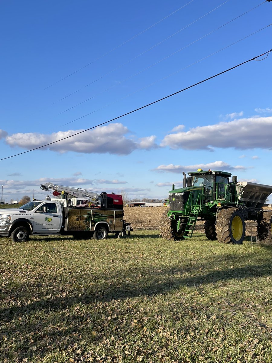 AgPro_Ohio's tweet photo. Our technicians have been hard at work this fall keeping our customers in the field! #StrongOnService https://t.co/rjuDWNKDCD