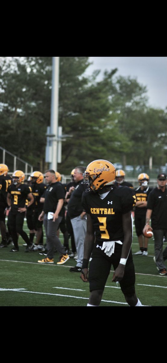 Central_Reg_FB's tweet photo. 🚨First Team All-Liberty Divison🚨

K: Evan Brounstein @EvanBrounstein 
RB: Nick Ruggiero @nickruggiero_4 
DE: Scott Nico @snico0515 
KR/WR: Royalty Riley @royaltyrileyy 
WR: Liam Hurley @liamhur1ey 
OL: Robbie Mondella @Robbie_Mondella https://t.co/f9hNROQFVX
