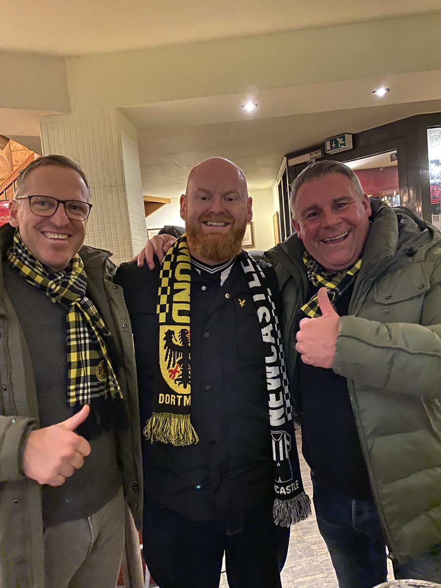 rob_nicka's tweet photo. Met these 2 Dortmund fans in the square on Tuesday. 2 brilliant lads! If it wasn’t for them I would have missed the game. 2 top top lads 🤝🍻#NUFC #BVBNEW #BVB https://t.co/eVkp58FFyK