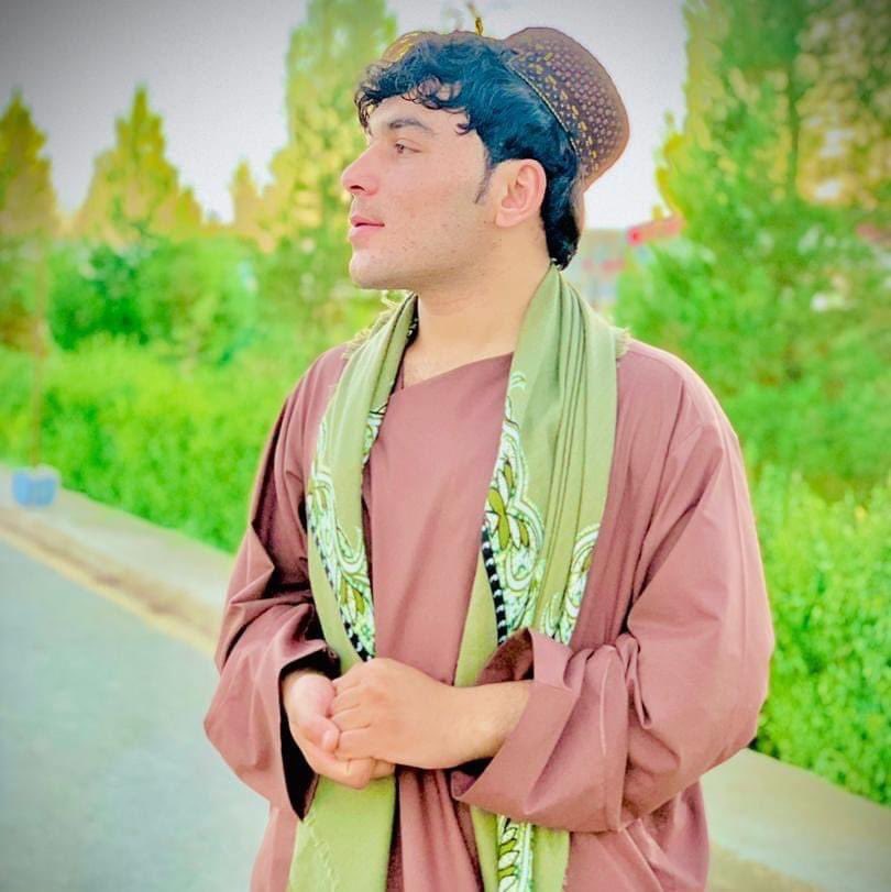 HilalHasham's tweet photo. شفه دجمعی ده 
جنتونه دی نصیب شه 
کوچنی شهیدورورکه
لوی خدای ج دی هغه دونیادرته گل اوگلزارکی !
(🙏💔😭) https://t.co/CtsgrYwjID