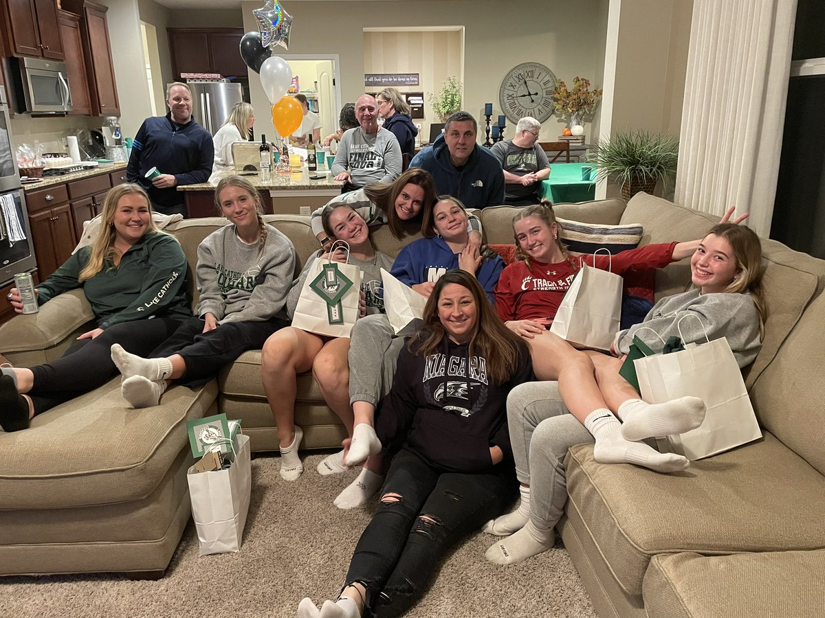 lcvolleyball's tweet photo. Team dinner, a blessing from Fr. Tom Johns, and a great send-off for these ladies to States. So much to celebrate (and we’re not done yet!) #LockedIn #GoLakeGoState 🔒🏐🐾💚 https://t.co/qLHAsFFPBq