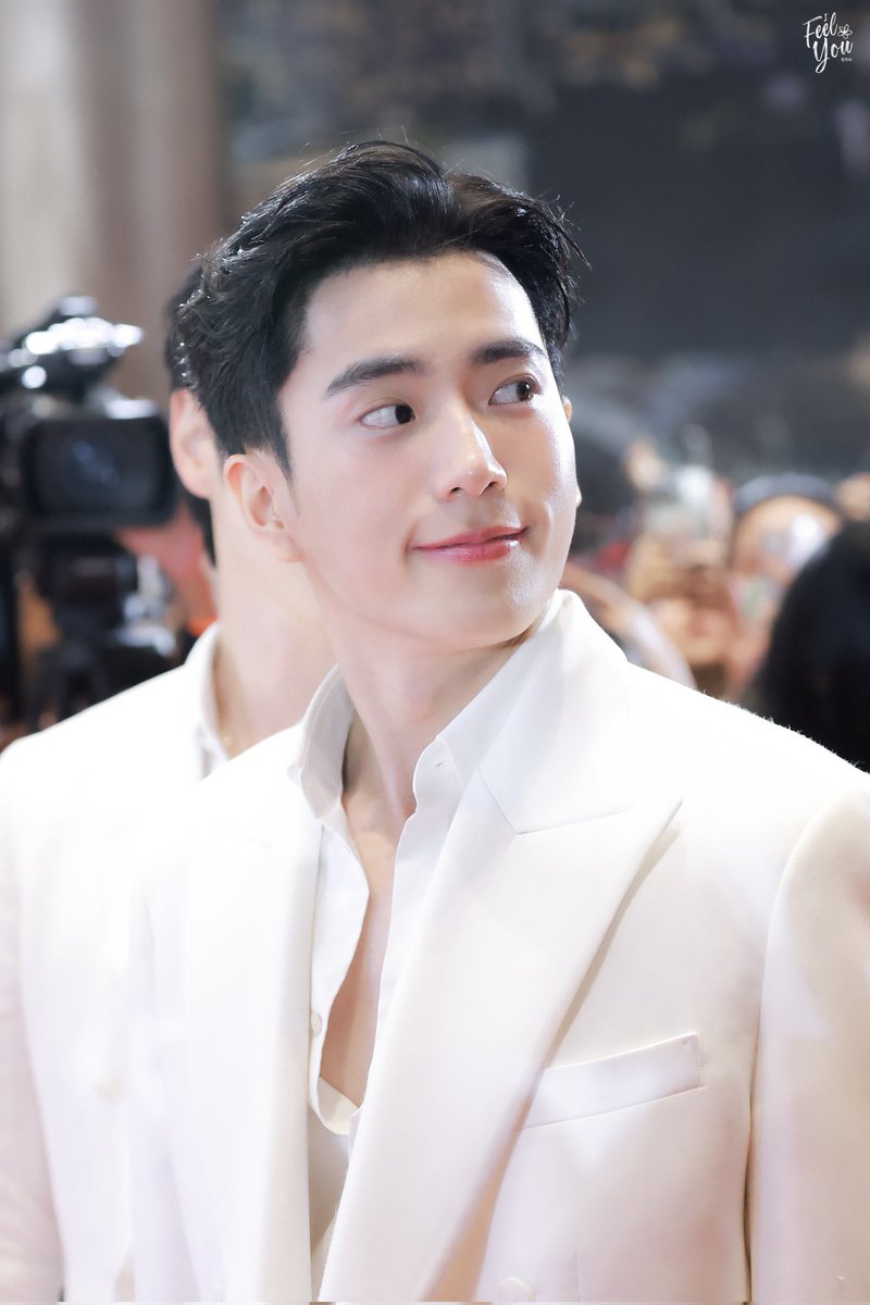 fofaifai999's tweet photo. นนกุลคนจริงและจริงใจใครได้ไปเป็นแฟนโคตรโชคดี แต่ขอมัมหมีทำใจแปบลูก หนูตอบได้แบบปุ๊บปั๊บติดจรวดดีแท้😂 แต่ใดๆนนกุลรักใครมีความสุขกับอะไรเราก็ยินดีและมีความสุขกับนนด้วยนะครับ
 #นนกุล https://t.co/dI9EHAk4NN