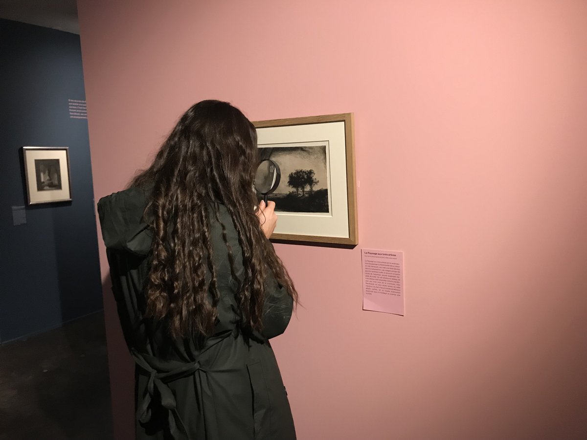 LMSchlenker's tweet image. Cet après-midi les M1 @CcstMaster découvrent le jardin du cloitre du couvent Sainte Cécile, recréé comme au 17ème siècle. Un projet de patrimonialisation  mené par Aurélie Perret du Fonds Glénat @Glenat et Serge Krivobok, directeur du jardin Dominique Villars @UGrenobleAlpes.