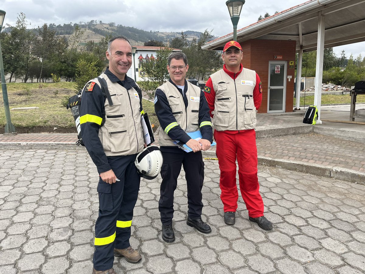 La <a href="/CoopSecuDefense/">DCSD🇫🇷</a> 🇫🇷🇪🇨 en mode <a href="/Insarag/">International Search and Rescue Advisory Group</a> 
Certification IRNAP ✅ pour 🇪🇨 grâce à <a href="/cetorresb/">Cristian Torres Bermeo</a> <a href="/Riesgos_Ec/">Riesgos Ecuador</a> 
USAR <a href="/BomberosQuito/">Bomberos Quito</a> <a href="/BomberosGYE/">Bomberos Guayaquil</a> ont réussi l’exploit!
2 MUSAR évalués, 1 pays accrédité. 
18 mois de projet avec <a href="/SecCivileFrance/">Sécurité Civile</a> ✅
Cap sur la classification <a href="/Insarag/">International Search and Rescue Advisory Group</a>