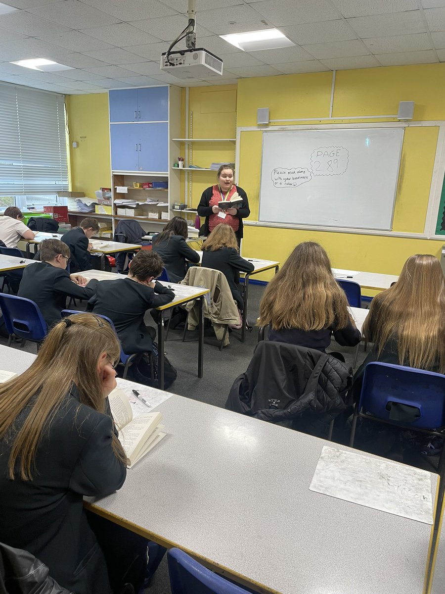 I was lucky enough to join a Year 7 and Year 8 tutor group yesterday, during their daily reading tutorial. An expressive  reading of ‘Northern Lights’ by Phillip Pullman had the students full attention. <a href="/astreaacademies/">Astrea Academy Trust</a> <a href="/CVCCommEdu/">Cottenham Village College Adult Learning</a> <a href="/richardtutt/">Richard Tutt</a> @RowenaHackwood