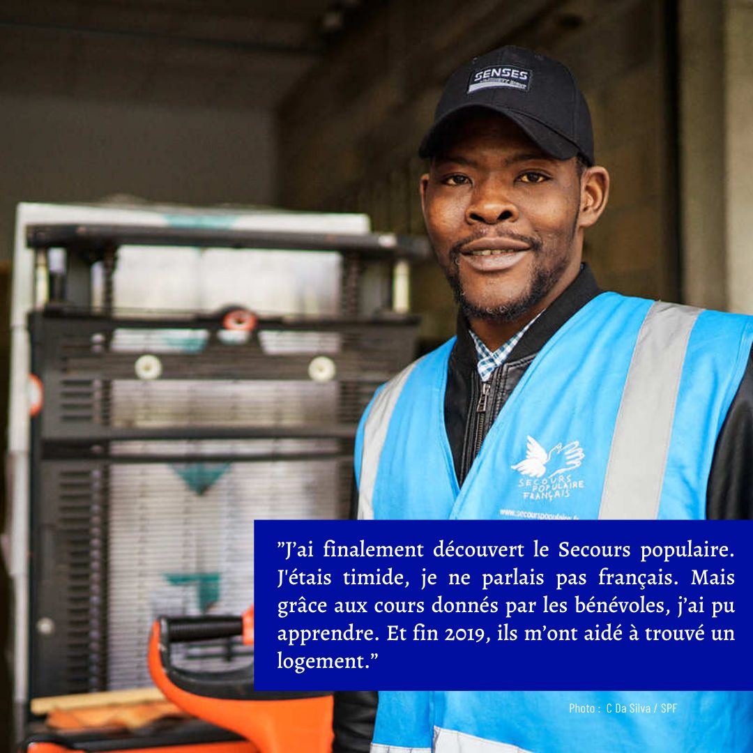 SecoursPop's tweet photo. Arrivé en France en 2018, Moussa a tout perdu en quittant son pays. En devenant #bénévole à #Tulles, il a pu apprendre à parler français et a trouvé un logement. Aujourd'hui, il s’est fait des amis et se sent bien.
👉 Devenez bénévole : https://t.co/ORMSahOE9G https://t.co/oeLKc8qmrv
