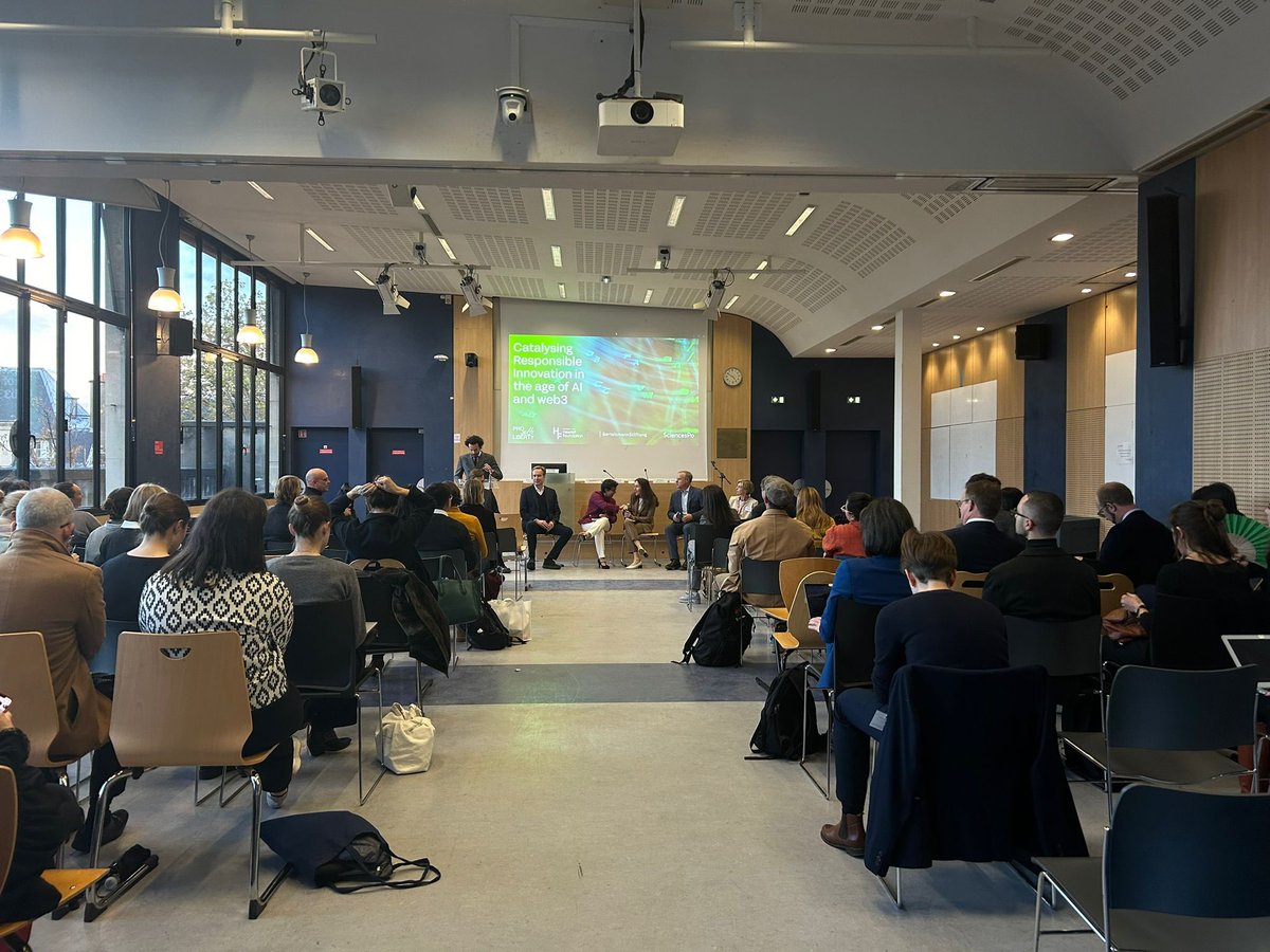 🔴 How to catalyze Responsible Innovation in the age of AI and web3? Join us for a live discussion with <a href="/MathiasVicherat/">Mathias Vicherat</a> <a href="/AranchaGlezLaya/">Arancha González</a> <a href="/borgebrende/">Børge Brende</a> and <a href="/PaulFehlinger/">Paul Fehlinger</a> ➡️ youtube.com/live/0i1JBD-tH…

cc. <a href="/McCourtInst/">McCourt Institute</a> <a href="/pro_jectliberty/">Project Liberty</a> <a href="/Hewlett_Found/">Hewlett Foundation</a> <a href="/BertelsmannSt/">Bertelsmann Stiftung</a>