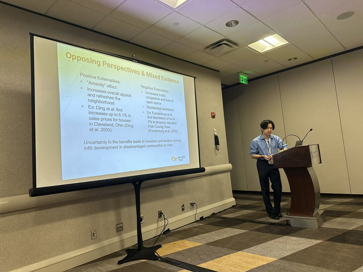 DSPLab_GT's tweet image. Two researchers Edward Chen &amp;amp; Yifan Liu kicked off #2023APPAM with talks on Targeting Policies for Climate Resilience &amp;amp; Equity in housing &amp;amp; electrification. They described impacts of infill development and EV charging deserts in disadvantaged communities @sppgatech @APPAM_DC