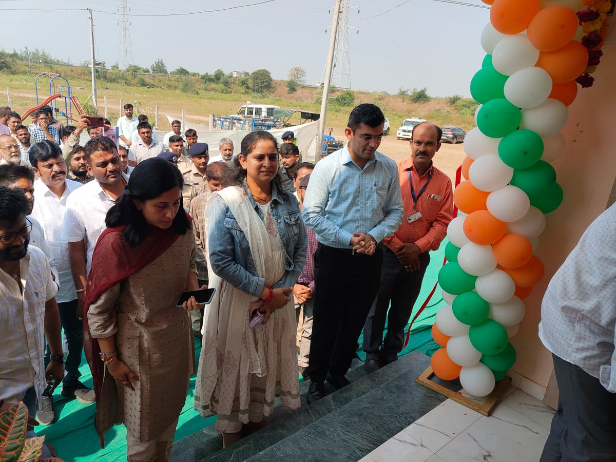 મોડસર જુથ ગ્રામપંચાયતનાં લોકાર્પણ સાથે 01/04/23થી છોટાઉદેપુર જિલ્લામાં કુલ 31 ગ્રામપંચાયત નું લોકાર્પણ પૂર્ણ કરવામાં આવ્યું અને 31/03/24સુધીમાં કુલ 99 ગ્રામપંચાયત પૂર્ણ કરવાનાં લક્ષ્યાંકબાદ સમગ્ર જિલ્લો આધુનિક સુવિધાથી સજ્જ ગ્રામપંચાયત ધરાવતો જિલ્લો બની જશે <a href="/DDOCUdepur/">DDO Chhotaudepur</a> <a href="/CMOGuj/">CMO Gujarat</a>