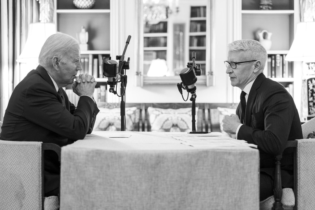Spoke with @POTUS about grief and loss for season 2 of my podcast ALL THERE IS. Season 2 starts November 29th. Season 1 is available now wherever you get your podcasts.