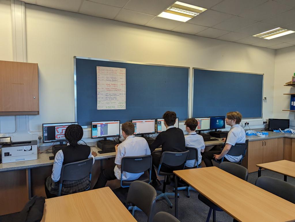 SASB_Comp's tweet image. 2.10 are building @msmakecode games as part of #CSScotland23 #coding #computingScience #chooseComputingScience
@MrsGMcIntosh @DigiLearnScot