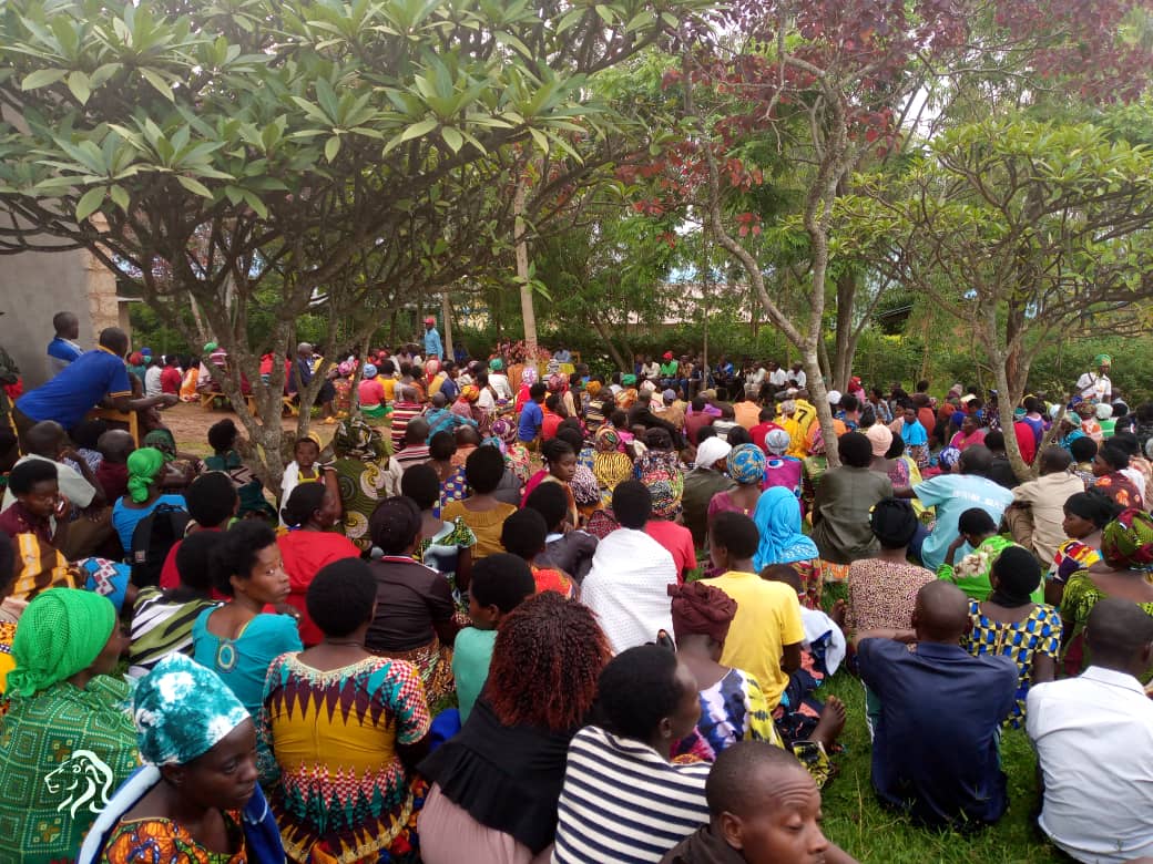 Justin Rudahangarwa (@rudahaju) on Twitter photo <a href="/RugeseCell/">Rudahangarwa Justin</a> kuriki gicamunsi twakoze inteko y'abaturage haganiriwe ingingo zikurikira:
โUmutekano
โHSI aho tugeze kuri 75% kongera mo imbara uyu muhigo tukawusoza.
โMUSA kongera mo imbaraga tukagira 100%
โ EJOHEZA kongera New savers.
Etc.<a href="/NgomaDistrict/">Ngoma District</a> <a href="/RugeseCell/">Rudahangarwa Justin</a> kuriki gicamunsi twakoze inteko y'abaturage haganiriwe ingingo zikurikira:
โUmutekano
โHSI aho tugeze kuri 75% kongera mo imbara uyu muhigo tukawusoza.
โMUSA kongera mo imbaraga tukagira 100%
โ EJOHEZA kongera New savers.
Etc.<a href="/NgomaDistrict/">Ngoma District</a>