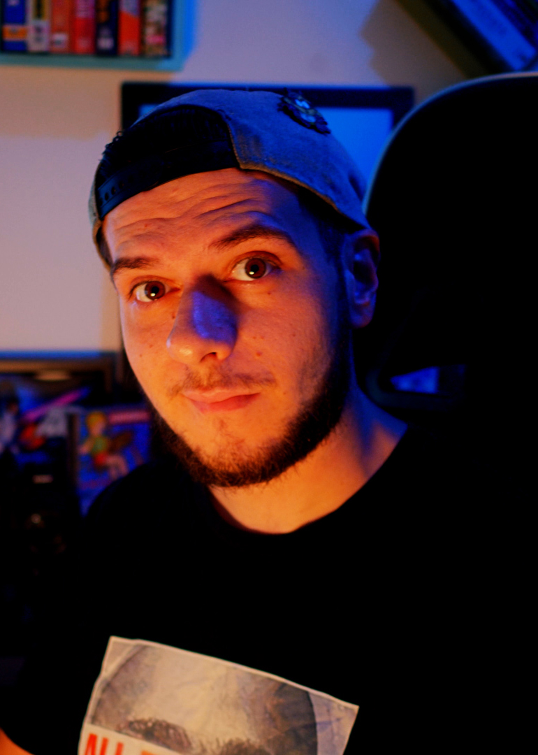 ACEMODEY's tweet image. Salut, moi c'est Ace et je parle de cinéma mais pas que sur ma chaîne Youtube, et si tu ne me connais pas, voilà quelques idées pour découvrir mon travail et m'aider à continuer 🧵: