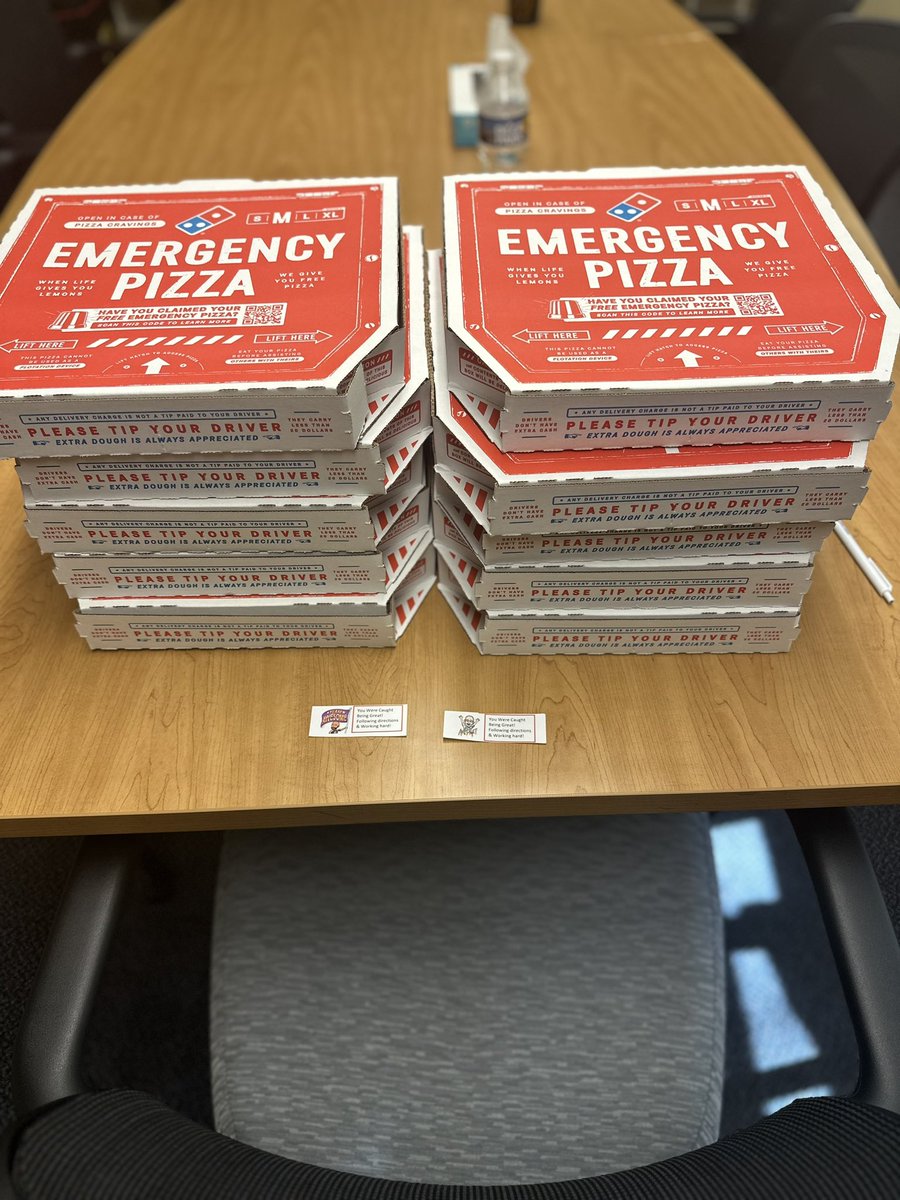 MrH_LSES's tweet photo. Celebrating our October PAWesome Pass WINNERS today with a pizza party lunch bunch. #CMESPride 🐾❤️🐾 https://t.co/CCuLjWWi5D