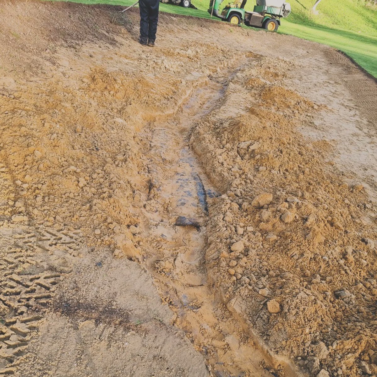 GolfAtDrayton's tweet photo. Winter work has started!!! This winter are aim is to renew the sand on the drains in the bunkers and put a fresh new edge on them. Here's the 9th we've completed today. It's a long-winded job, but the end results are worth it. https://t.co/eHPzQN1rfr