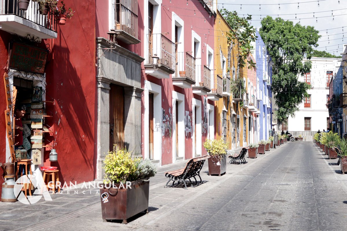 AngularAgencia's tweet photo. 🚶‍♂️🚫🚗 #PorSiNoLoSabias  •• El @PueblaAyto analizará peatonalizar la calle de #LosSapos ésto tras la buena aceptación de la peatonalización de la calle #16deseptiembre 

Via @Veck_Arenas https://t.co/2zQxtxKLLH