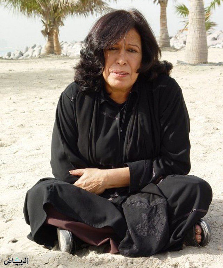 - 

الناس الحين محتاره وين تطلع بالويكند ، مروج ولا الافنيو 

وانت محتار تدرس بنوت ولا كتاب