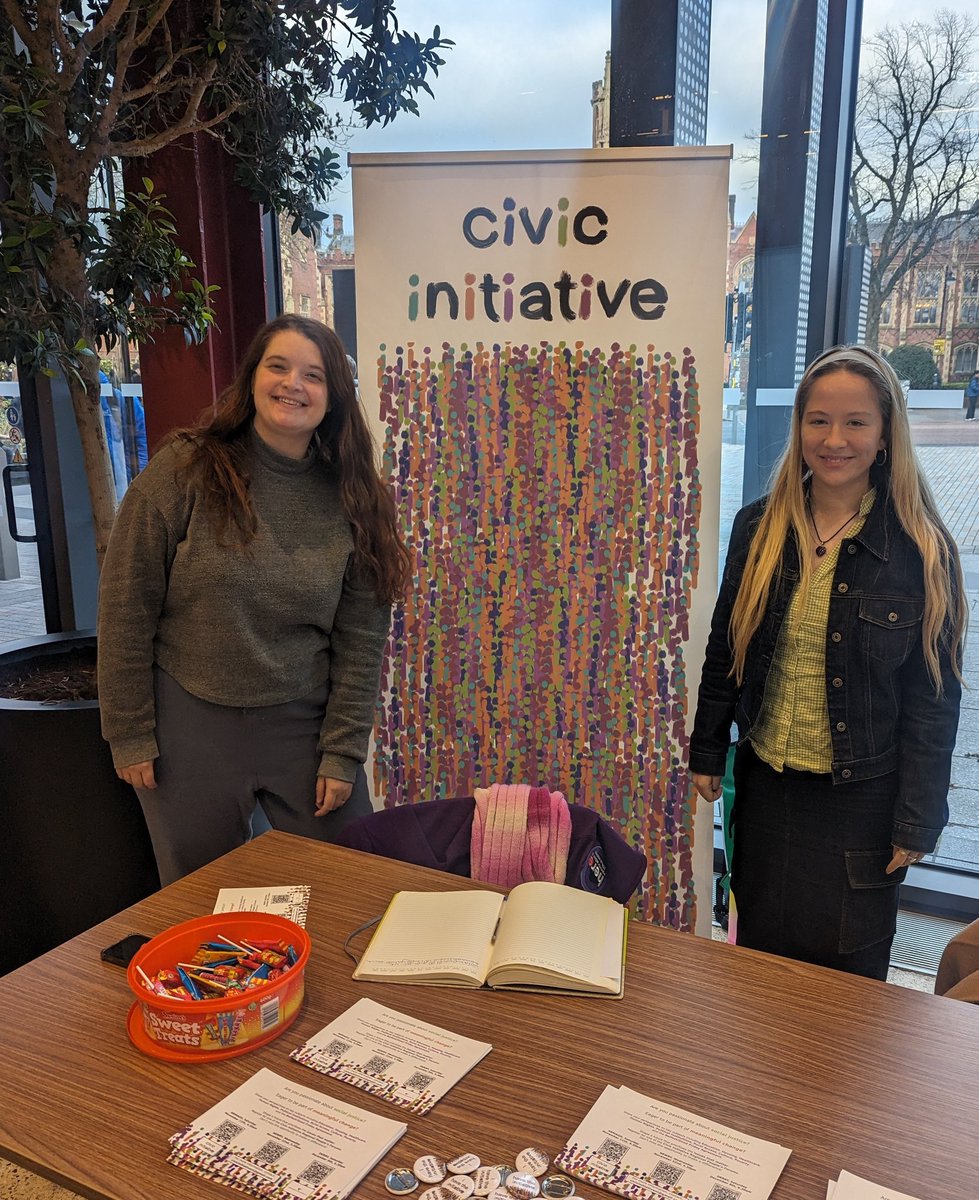 Civic Initiative members Emma DeSouza, &amp; Sophie Nelson from <a href="/Here_NI/">Here</a>  are chatting with students at @QueensSU_ this afternoon on our upcoming People's Forums. Our forums are an opportunity to have your say on the issues that matter to you, &amp; to work collectively on solutions!