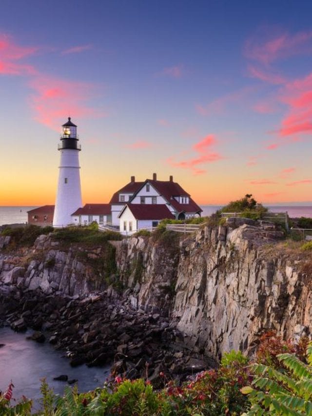 VisitMaine.net tweet media