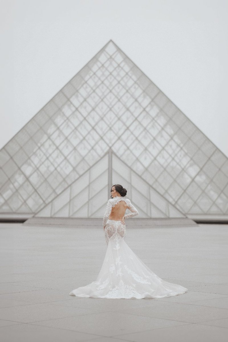 One fashion editorial with our Khalo dress by Sonia Aloisi. The shoot was in Paris France next to the Louvre museum 
Dress from Le spose di Milano Atelier.