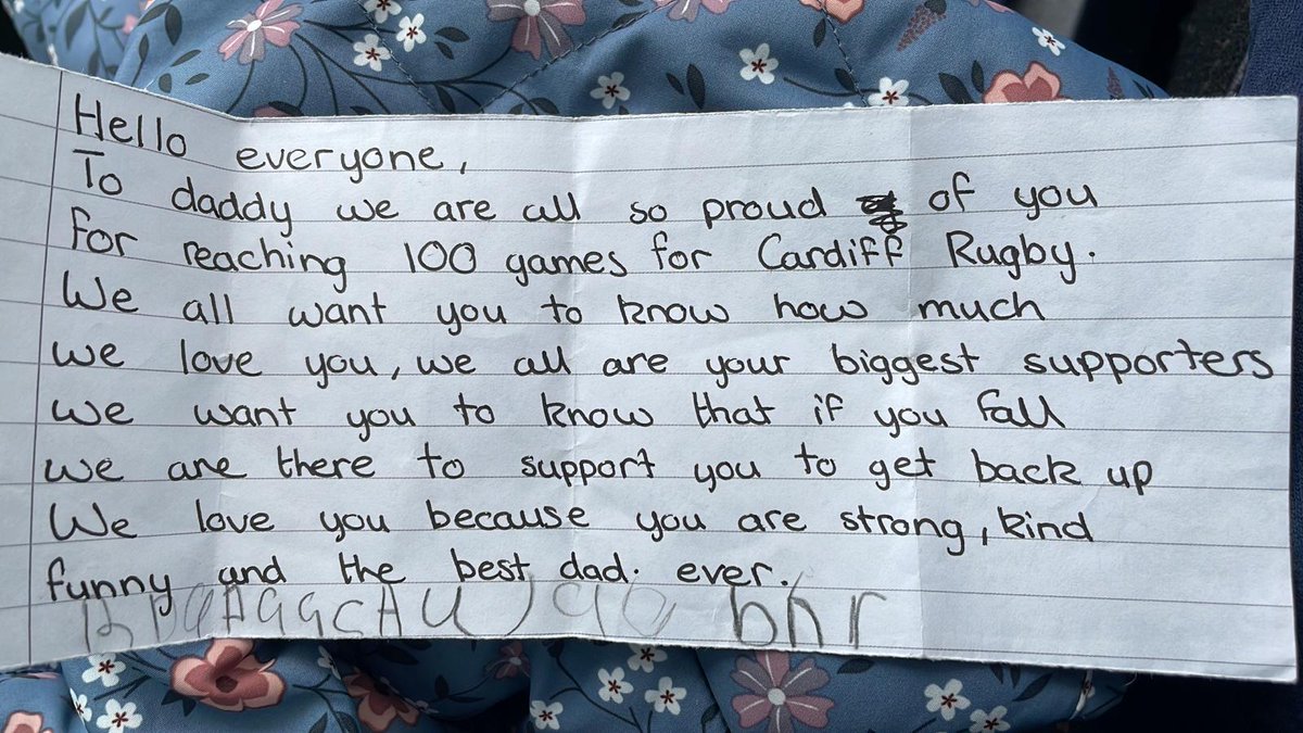 Teulu 🩵🖤

Barely a dry eye in the house as <a href="/whalaholo/">Willis Halaholo</a> is presented with his 100th Cardiff jersey by his wife and five daughters. 

His 9-year-old Sitina also wanted to say a few words to her dad, in front of the squad 🥰

#AlwaysCardiff #YmlaenCaerdydd