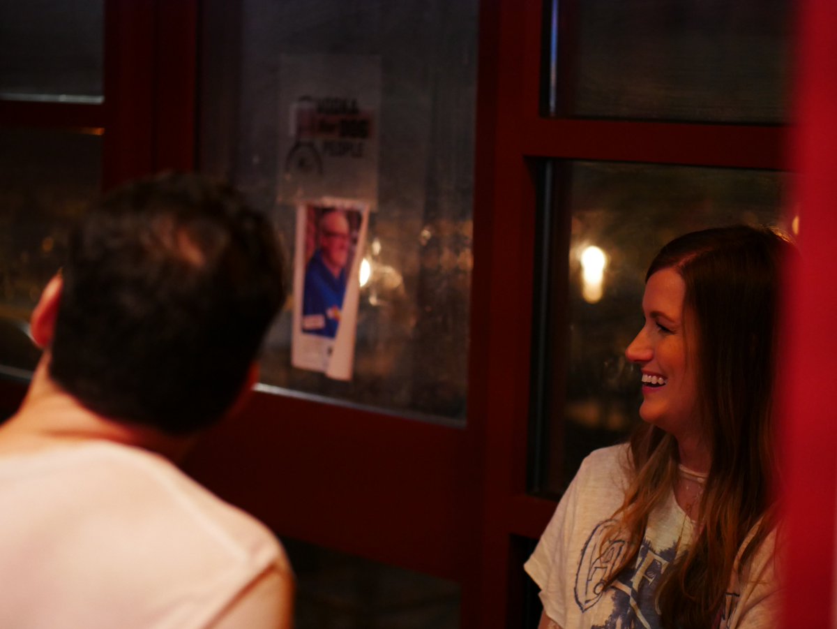 Really fun show last night <a href="/moesobbq/">Moe's Original BBQ</a> in #huntsville #alabama thank you Rayna Cahill, @thescotteason and <a href="/BigJakeHovis/">Big Jake Hovis</a> plus the speaker announcing orders and the NASA engineered bathroom door, I loved closing it out, you rule Alabama!