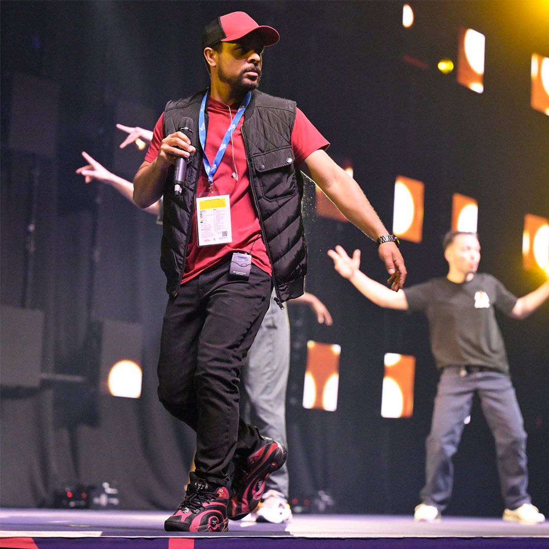 WTGC2023's tweet image. Fanfare, flights &amp;amp; freestyle 🎺🤸🕺

Day 1 at #TRAWorlds2023 certainly hasn’t disappointed!

#WTGC2023 #Gymnastics #Trampoline #Tumbling #doubleminitrampoline