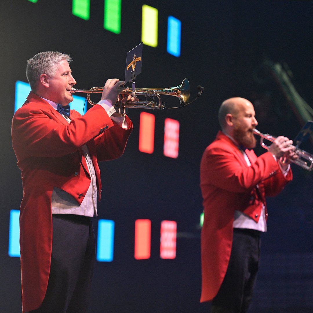 WTGC2023's tweet image. Fanfare, flights &amp;amp; freestyle 🎺🤸🕺

Day 1 at #TRAWorlds2023 certainly hasn’t disappointed!

#WTGC2023 #Gymnastics #Trampoline #Tumbling #doubleminitrampoline