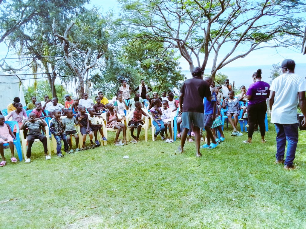 Engagement with young people is still a priority mostly now when schools are closed at Makongeni YFS ,Topic Stigma on New HIV infection among AYP around Homabay county @CATAGhomabay @CDNet_Kenya @MOH_Kenya @LVCTKe @YKisumu @YACHSiaya @nsdcc_kenya @HomabayHealth