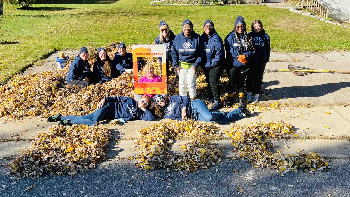 bgcswmi's tweet image. Whose yard is next? Our team is out to #RAKEADIFFERENCE today! #BGC