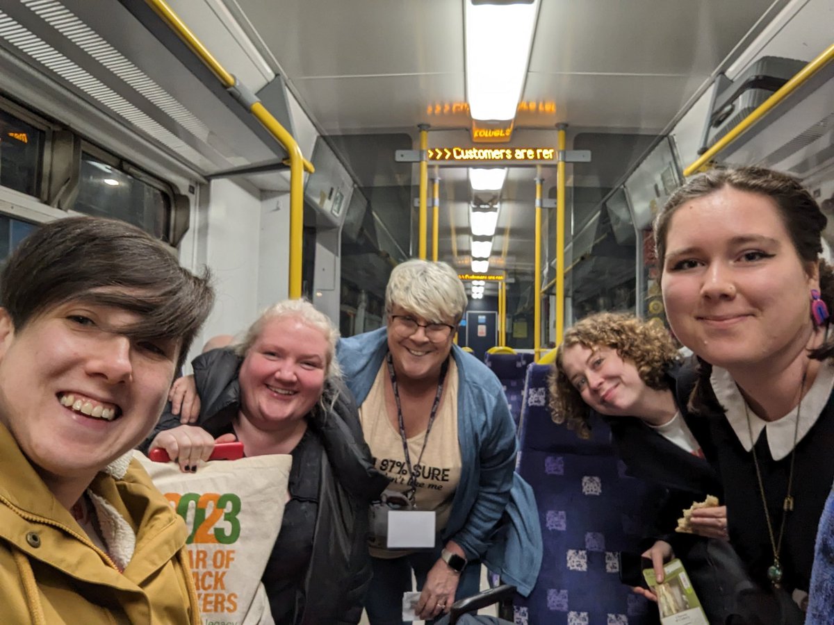 That's a wrap on the #UNISONHEFE23 seminar! We came, we saw, we conquered 😂✊ Thanks to everyone who came and spoke to us and to all the presenters and organisers! We had a ball 💃