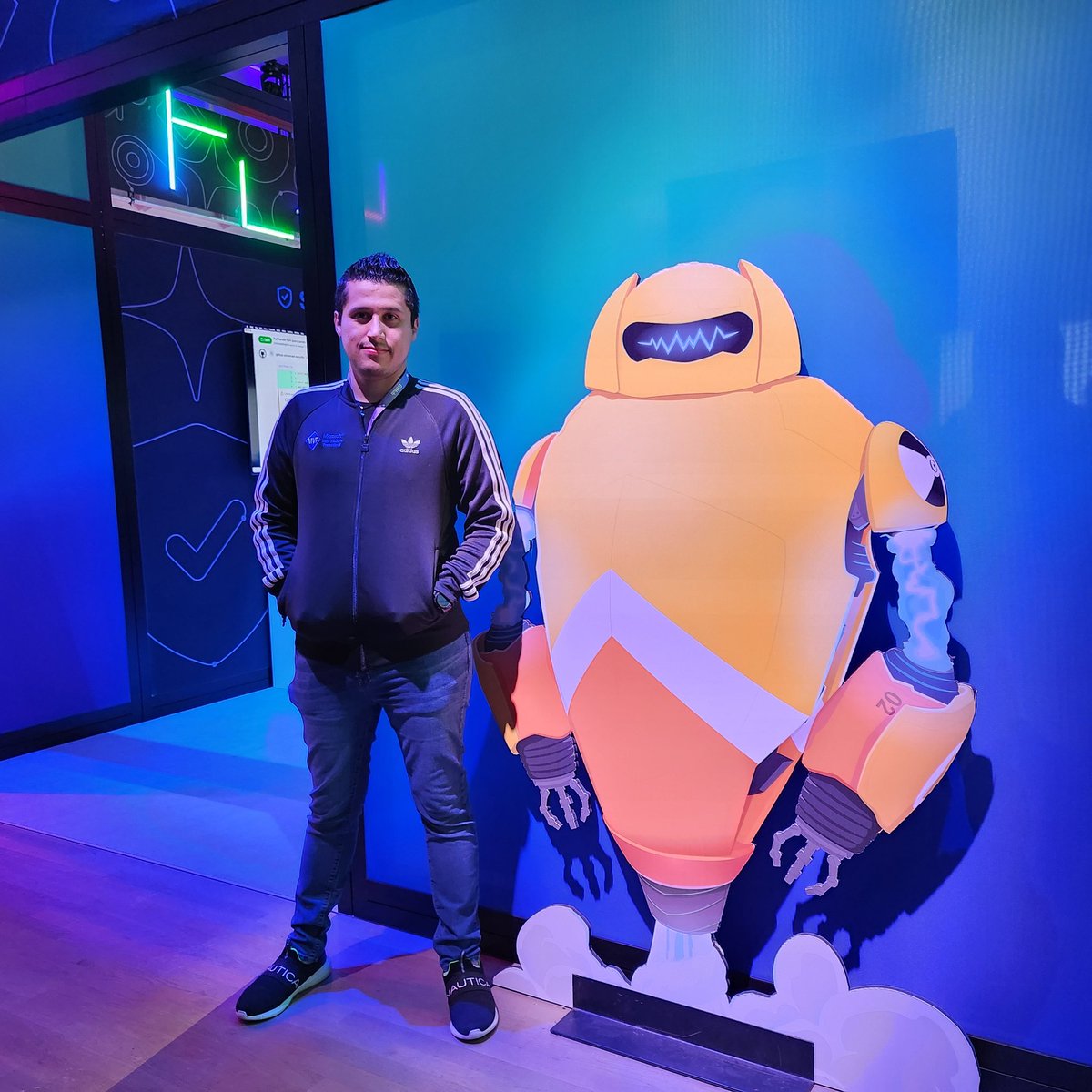 LucioD3v's tweet image. #Hubot #GitHubUniverse