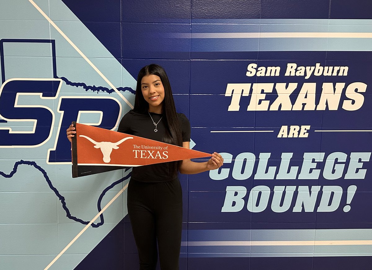 Shout out to Dayanna on your acceptance to <a href="/UTAustin/">UT Austin</a>  !! #collegebound 👏👏
