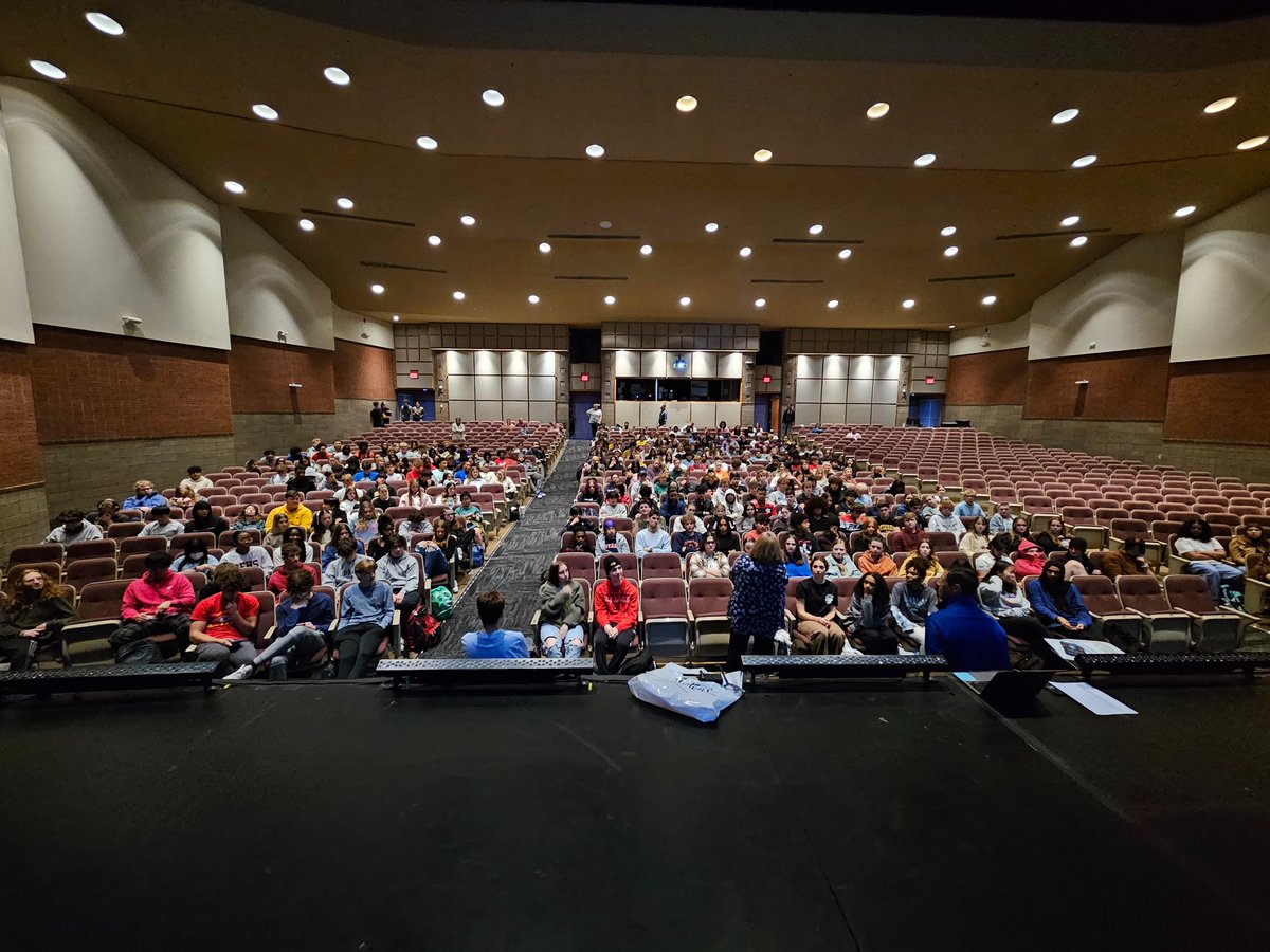 #oeclassof24 senior class meeting is underway! Caps, gowns, announcements, this is getting real! <a href="/OlatheEastHawks/">Olathe East High School</a> <a href="/heathertow/">Heather Lenzen Tow</a> <a href="/Kerry282542/">Kerry Lane</a> <a href="/OEActivities/">Olathe East Activities</a> #hawksfly