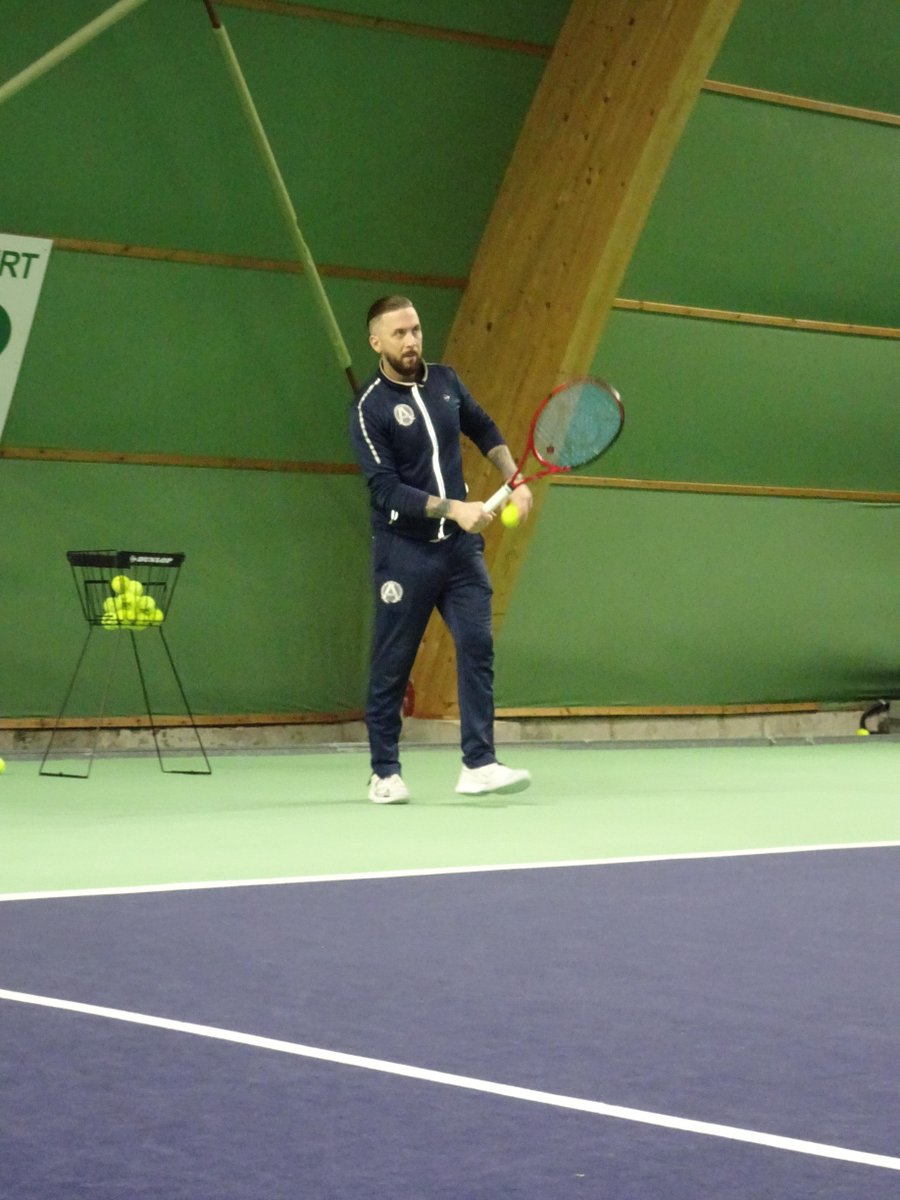 ChapelAClub's tweet photo. Meet the Chapel A Tennis Coaches 💪

#1 Alex Thornton 
#2 Harry Ward
#3 Charlie Swallow
#4 Ben Harris
#5 Annie Stockdale

#caltsc #chapelaclub #chapelallerton #tennis #tenniscoach #coaching #coach #leeds https://t.co/XH5NxPx6EE