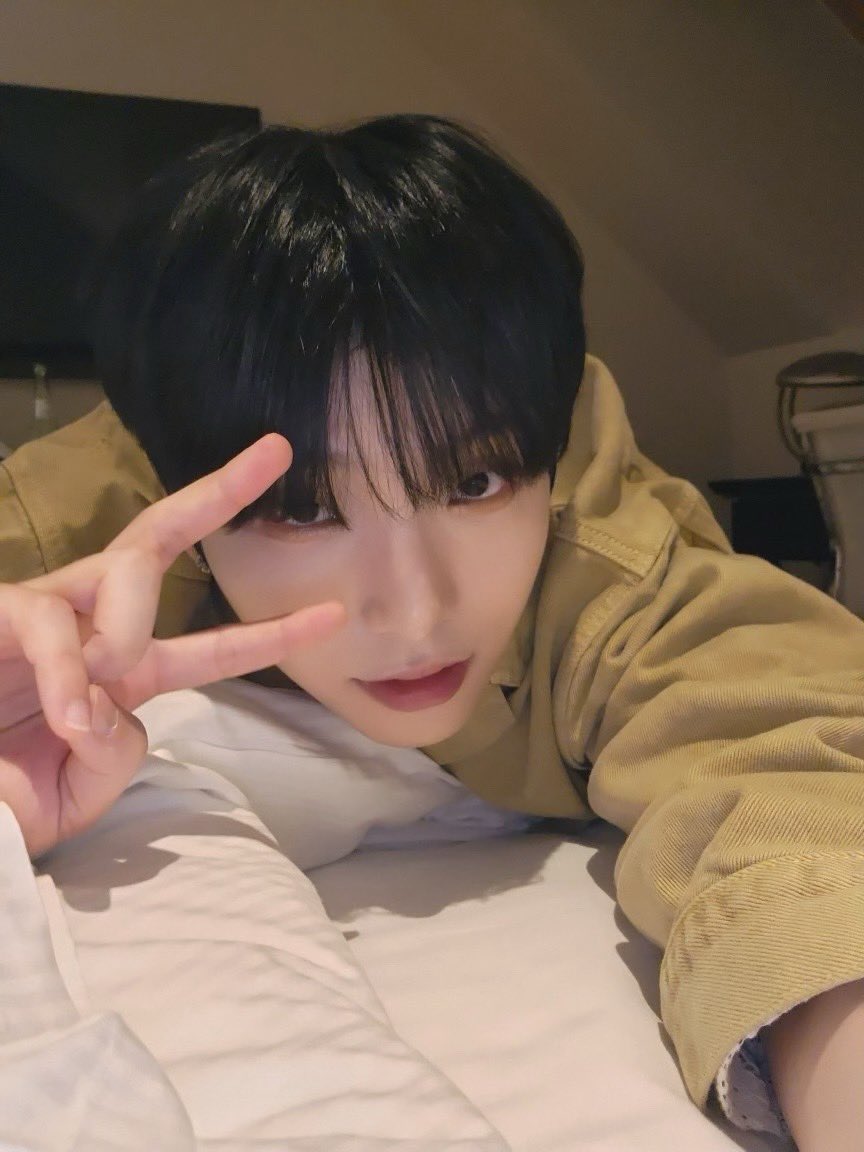 official_ONEUS's tweet photo. [#서호]
투무니들 오늘 하루도 고생했어!! 
잘자!!💆‍♀️💆‍♂️(쓰담쓰담) https://t.co/gX2YUCEsg5