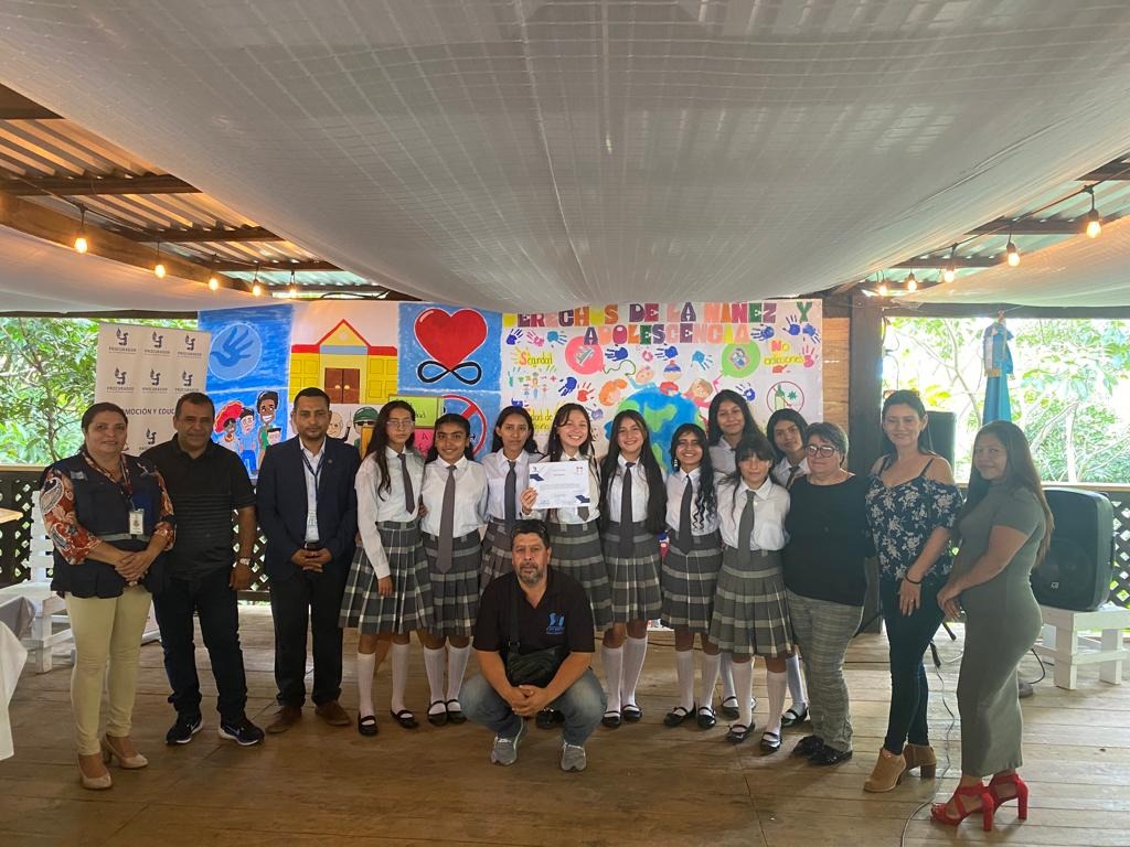 PDHgt's tweet photo. Educadora del @PDHgt de #SantaRosa realizó festival “Expresemos Nuestros Derechos”, con coordinación de la #Dideduc, en el cual se efectuaron actividades dirigidas a estudiantes de institutos nacionales de educación básica.
Más información👇
https://t.co/WJyxd73x6T https://t.co/0XDPH4xDWD