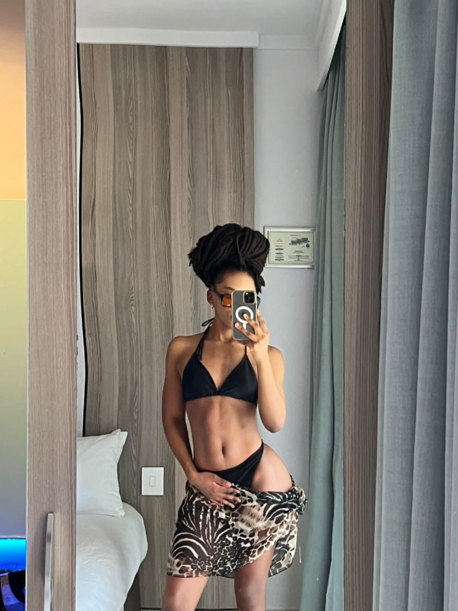 okayytshepi's tweet photo. 1pm at Sun City ☀️ https://t.co/fVXFPEzwiv