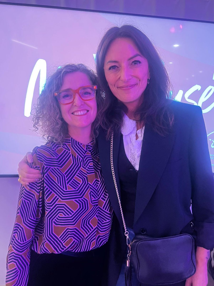 A #throwbackthursday to when our Sharon met Davina McCall who told Sharon she thinks we're totally awesome and to keep up the good work! 🤩

#menopausefriendly #menopausesupport #menopauseintheworkplace #menopauseatwork