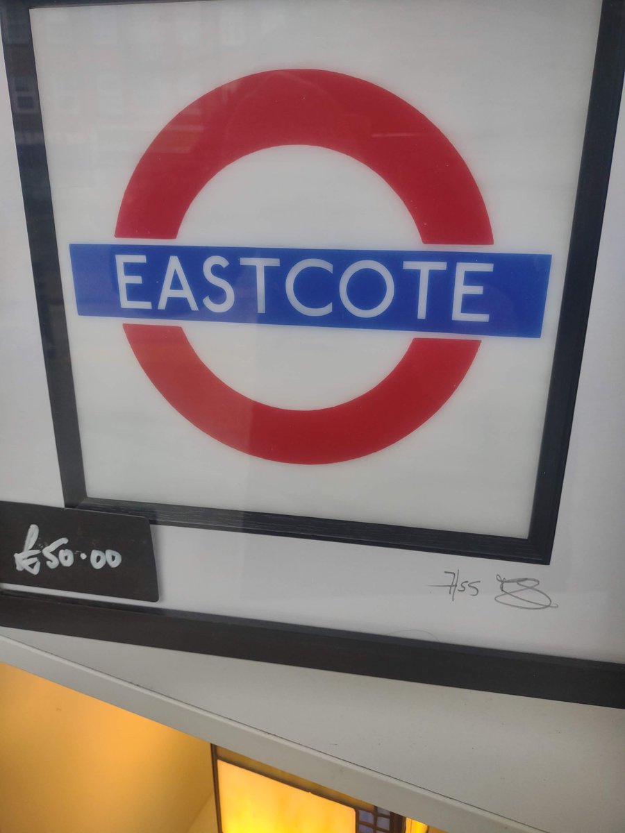 The #Eastcote window to entrance younger children with moving trains in a #Christmas scene at Agate Glass. Lots of affordable gift ideas &amp; full range of pictures &amp; coasters including Underground Stations @TAGdrinks <a href="/RobertCooper83/">Robert Cooper</a> <a href="/curtaingallery/">thecurtaingallery</a> <a href="/HillingdonHour/">Hillingdon Hour</a> <a href="/AndrewPearce_10/">Andrew Pearce Estate Agency</a>