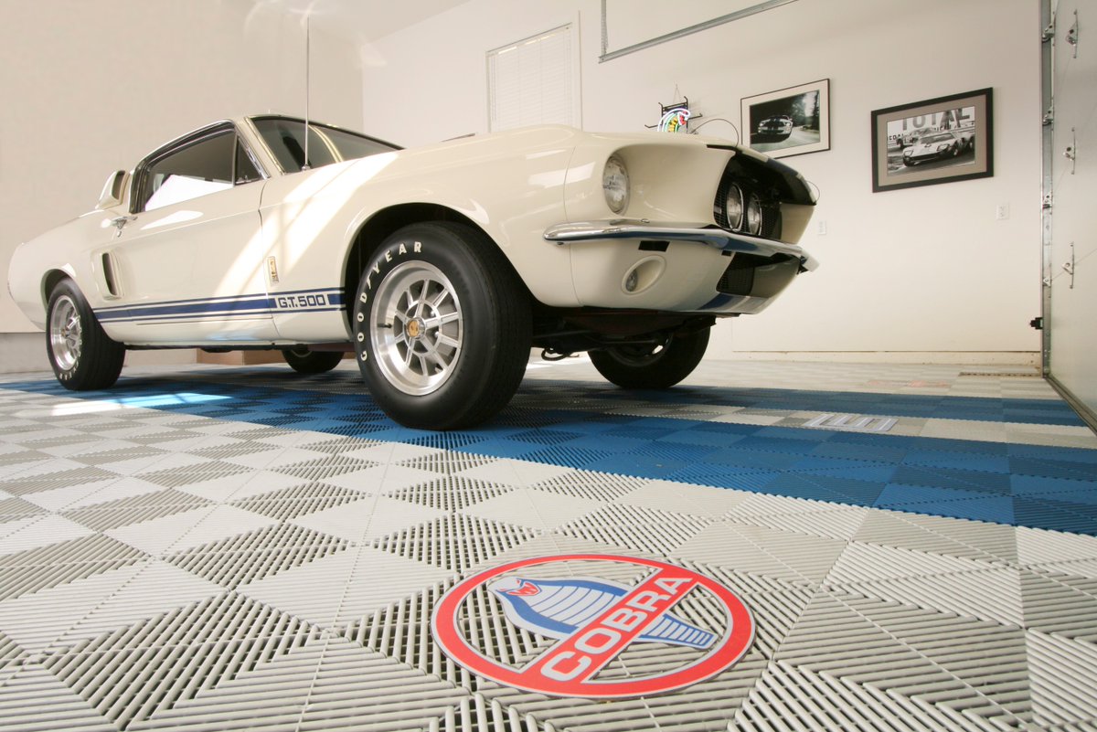 Swisstrax's tweet image. Unleash your car&apos;s personality with custom logos and designs! 

Create your car&apos;s dream garage now → bit.ly/3YlBYCj

#CustomLogos #ModularFlooring #Garage #VintageCars #GarageMakeover