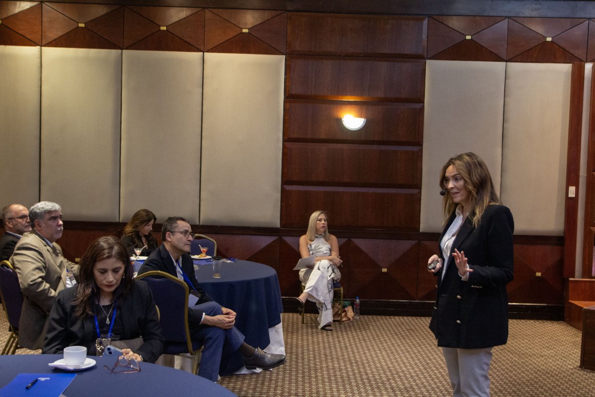 Cámara de Industrias de Guayaquil (@industriasgye) on Twitter photo Nuestro presidente <a href="/jarrinf/">Francisco A Jarrin R</a> fue parte de la presentación del MBA-UC en Ecuador de la @ucatolicaoficial, donde destacó el panorama empresarial y laboral ecuatoriano. Nuestro presidente <a href="/jarrinf/">Francisco A Jarrin R</a> fue parte de la presentación del MBA-UC en Ecuador de la @ucatolicaoficial, donde destacó el panorama empresarial y laboral ecuatoriano.