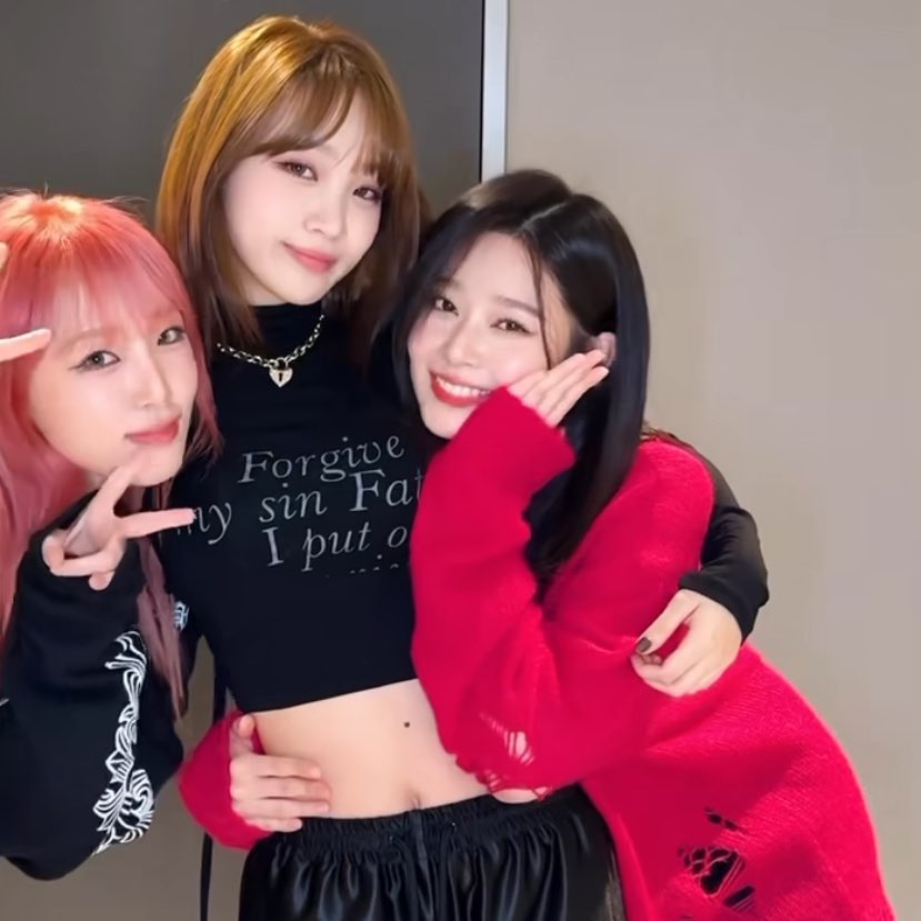hourly2kim's tweet photo. 🥲 https://t.co/UP55joeRUc